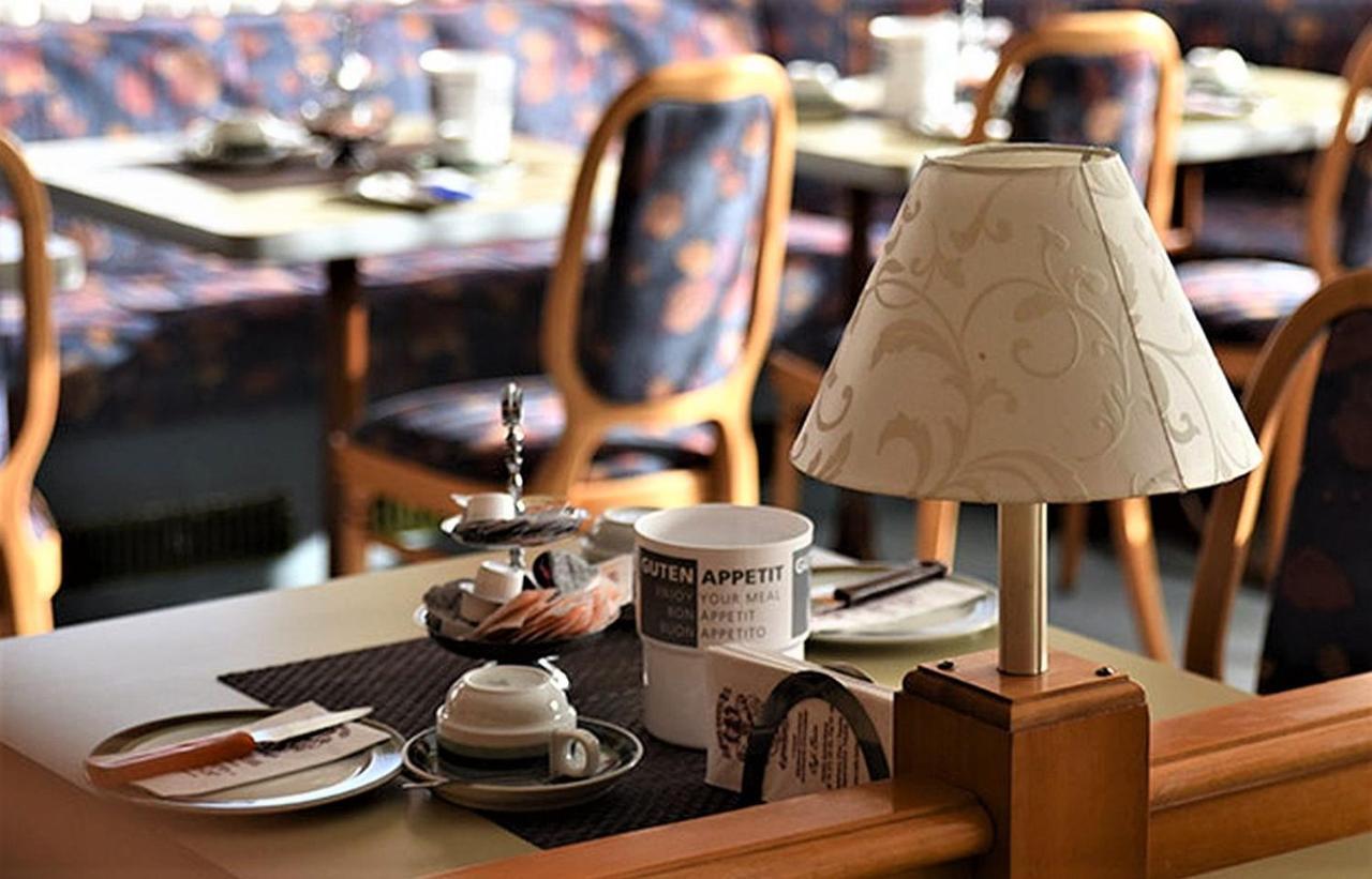 Hotel Conditorei Cafe Baier Schoemberg  ภายนอก รูปภาพ